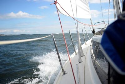Come sailing, everyone