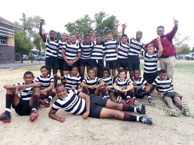 Struisies lewer puik spel Bullefees