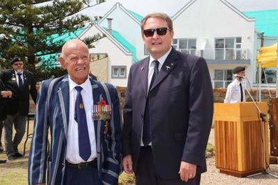 Laaste saluut vir Lloyd Calitz