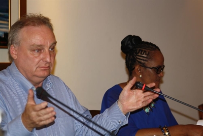 "Municipal manager should not be suspended"