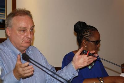 "Municipal manager should not be suspended"