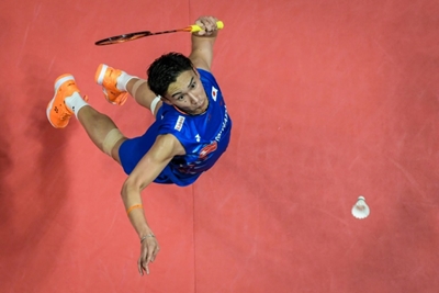India's Sindhu stuns no.1 Tai in badminton Tour Finals
