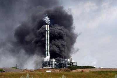 1 dead, 16 hurt in blast at German chemical park