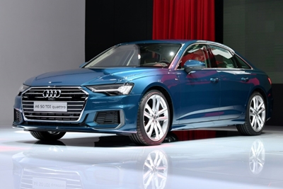 Audi halts A6 production over 'new emissions cheating'