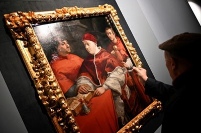 Blockbuster Rome show marks 500 years since Raphael's death