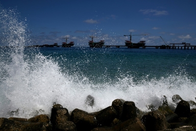 Climate negotiator warns world 'out of time' to save islands
