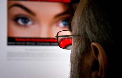 Apps, social media fuel 'booming' online prostitution: study