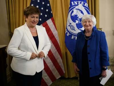 IMF sees much stronger US growth, 2021 GDP +7.0%