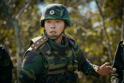 Cross-border love story smashes South Korea TV ratings