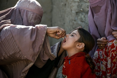 In Afghanistan, conspiracy theories fuel polio outbreak