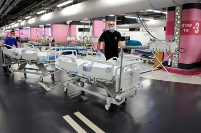 Israel toughens second lockdown as virus cases surge