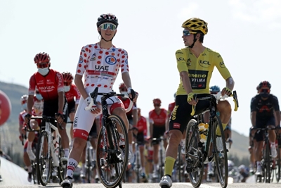 Roglic's Tour charge puts spotlight on Slovenian athletes