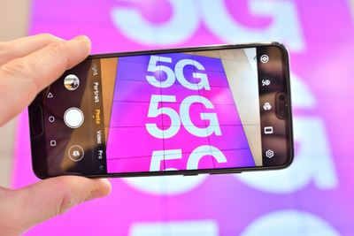 More than 30 firms join alliance calling for 'open' 5G systems
