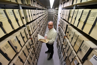 German search for WWII missing drawing to sombre close