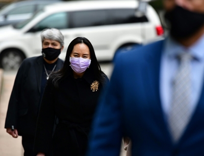 Huawei exec asks Canada court to relax bail conditions