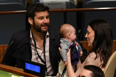 New Zealand PM brings baby to UN assembly