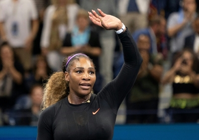 Motherhood helps Serena reach brink of history as 38 looms