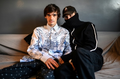 Paris fashion gets physical despite Omicron