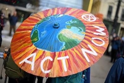 Countries far apart as climate talks enter final week