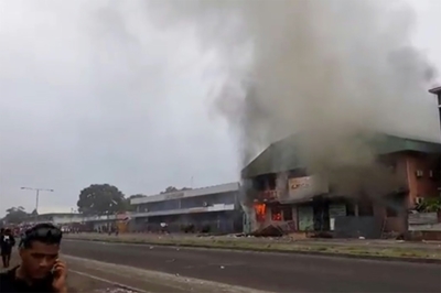 More rioting in Solomons as PM faces resignation call