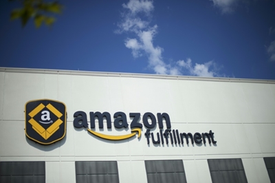 Amazon blocks Australia from global sites