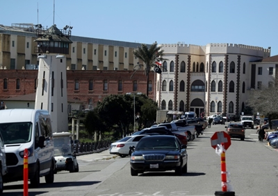 Coronavirus: California to release 3,500 non-violent prison inmates