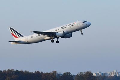 Air France gets EU green light for 4 bn euro aid