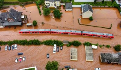 Hundreds missing in Germany after huge floods