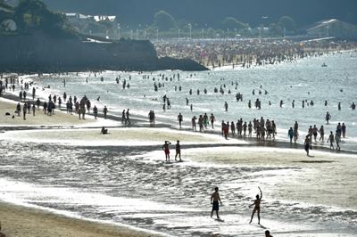 Sweltering Europe braces for peak of record heatwave