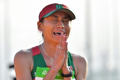Olympic medallist walker Gonzalez accused of forging documents