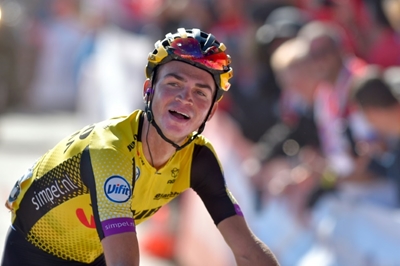 American Kuss triumphs on Vuelta summit as big guns exchange fire