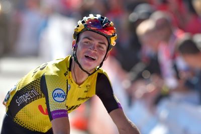 American Kuss triumphs on Vuelta summit as big guns exchange fire