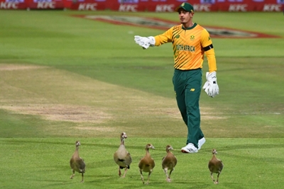 Ten South African Test stars exposed to Covid-19 ahead of Sri Lanka series