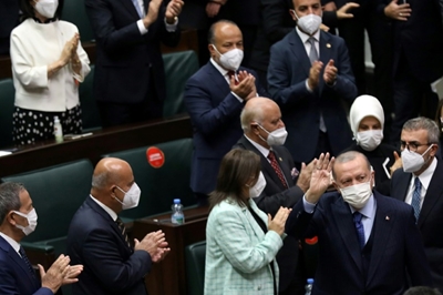 Turkey parliament ratifies Paris climate agreement 