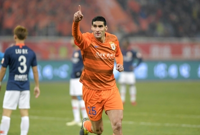 Fellaini out of Chinese hospital after coronavirus scare