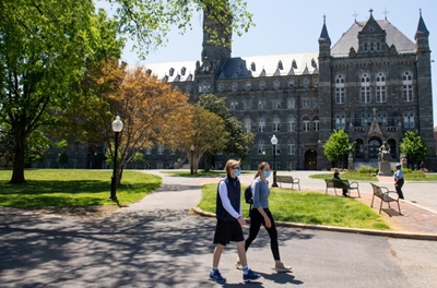 US says foreign students whose classes move online cannot stay