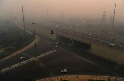 Delhi homeless to be given masks as smog worsens