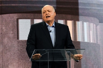 Ford to cut 1,400 jobs via retirements as profit lags