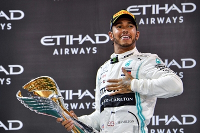 Hamilton says he has not spoken to Mercedes about a new deal