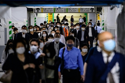 Japan set to lift coronavirus emergency as cases slow