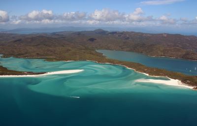 Shark attacks woman, child at popular Australian tourist site