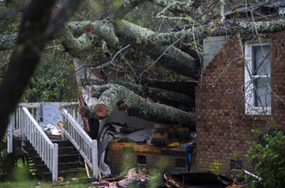 Natural disasters saddle Swiss Re with $1.1 billion claims