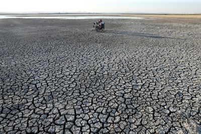 Water warning as climate risks intensify: report