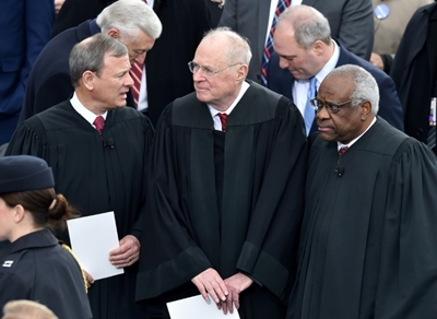 Battle lines drawn in Senate over Trump Supreme Court pick