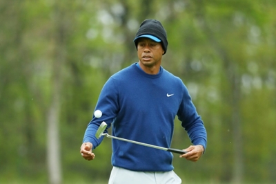 Tiger chases 16th major, No. 1 spot as PGA pratice begins