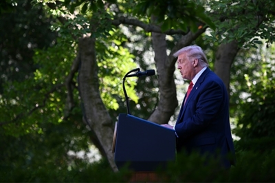 Trump ends Hong Kong trade preferences, backs banking sanctions