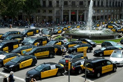 Spain taxi strike against Uber spreads