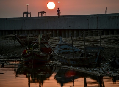 Sinking city: Indonesia's capital on brink of disaster