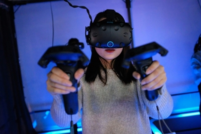China's virtual reality arcades aim for real-world success
