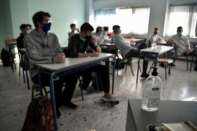 Greek high schools reopen after five months of closure